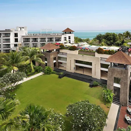 Pullman Bali Legian Beach